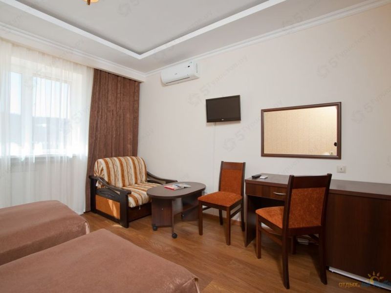 Hotel Photo 7