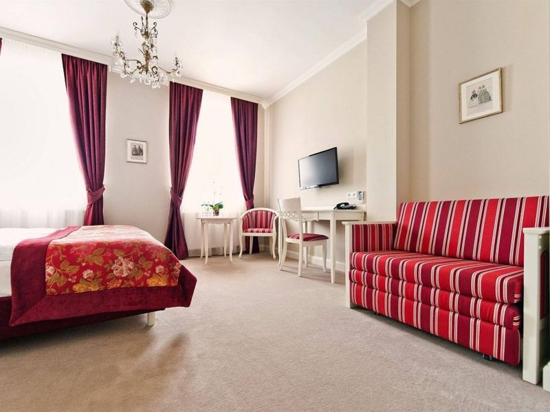 Hotel Photo 6