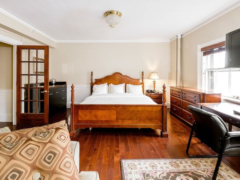 Hotel Photo 1