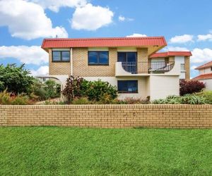 Beachfront Apt with Private Pool Redcliffe Australia