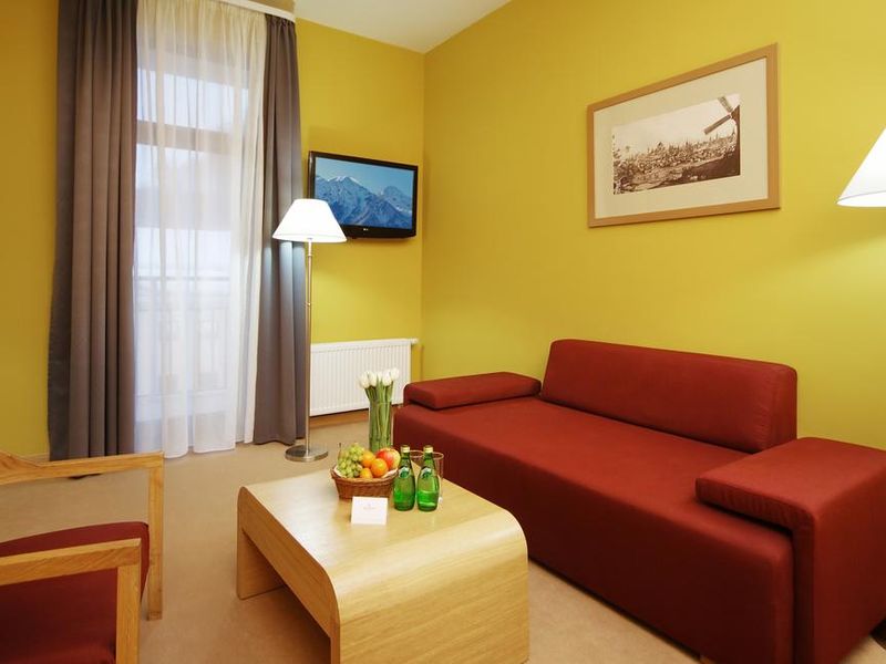 Hotel Photo 6