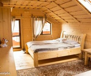 Eco Sadyba Familia Yaremche Ukraine