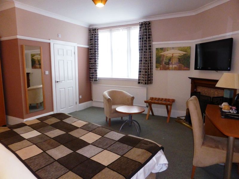 Hotel Photo 6