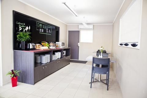 Hotel Photo 11