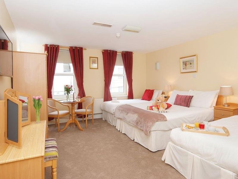 Hotel Photo 5