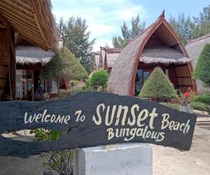 Sunset Beach Bungalow Gili Meno Indonesia