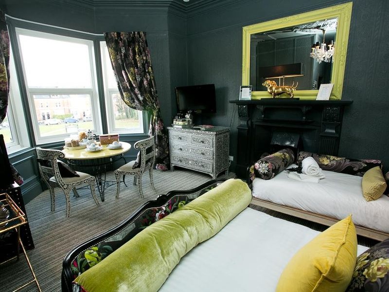 Hotel Photo 7
