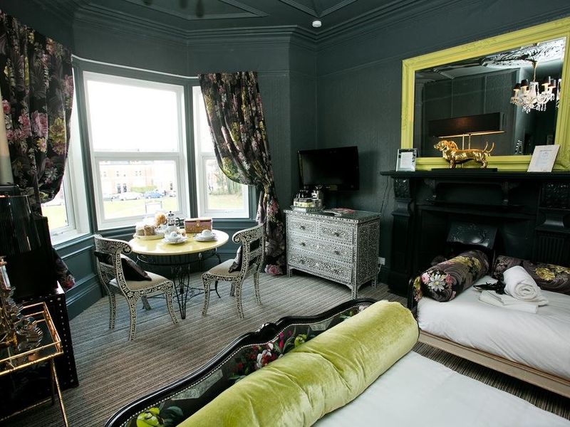 Hotel Photo 8