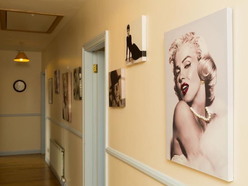 Hotel Photo 12