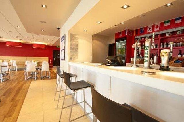 Hotel Photo 8