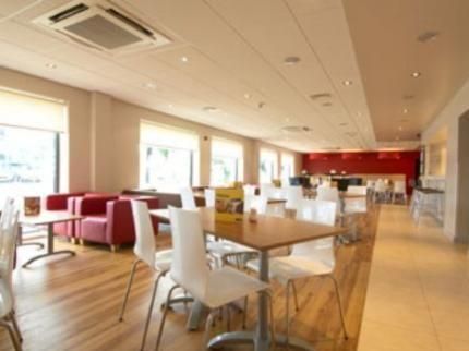 Hotel Photo 9