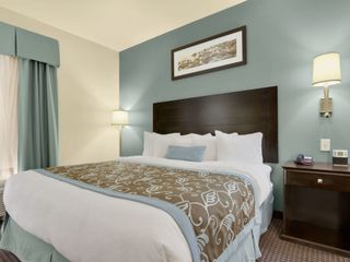 Hotel pic Holiday Inn Express - Gulfport Beach, an IHG Hotel