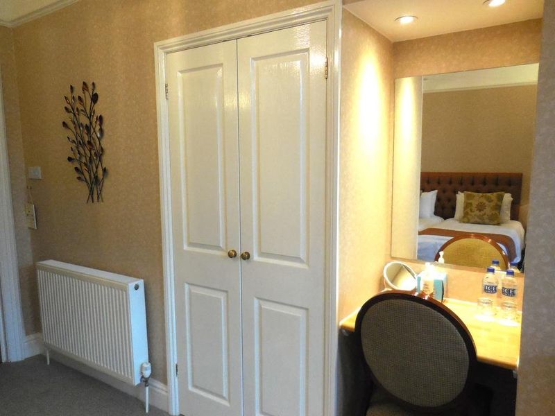 Hotel Photo 12