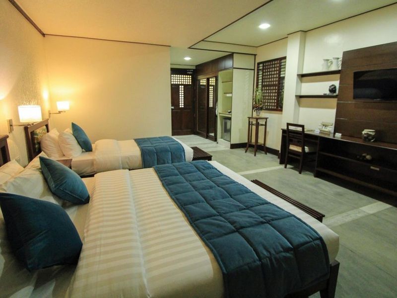Hotel Photo 6