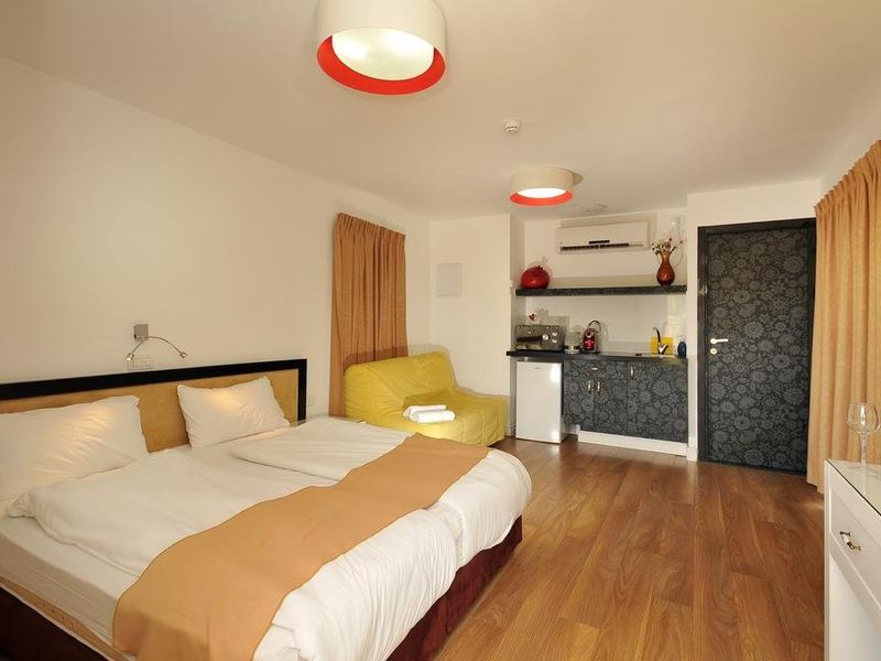 Hotel Photo 3
