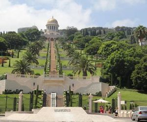 ZIMMER NEAR THE BAHAI GARDENS Haifa Israel