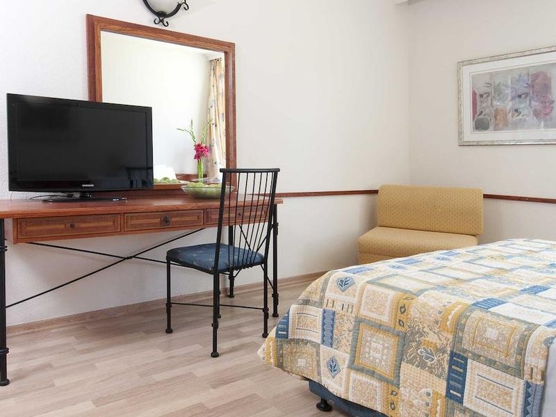 Hotel Photo 4