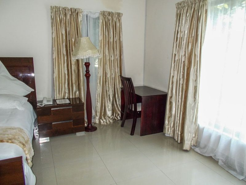Hotel Photo 5