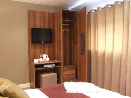 Hotel Photo 10