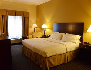 Holiday Inn Express & Suites Sidney Sidney United States