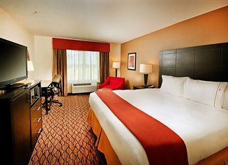 Фото отеля Holiday Inn Express Hotel and Suites Pearsall, an IHG Hotel