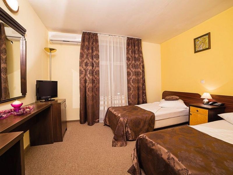 Hotel Photo 2