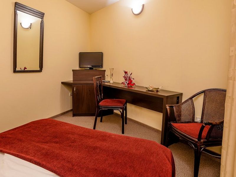 Hotel Photo 9