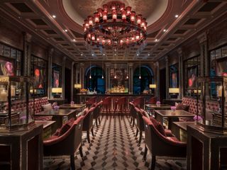 Отель Four Seasons Lion Palace