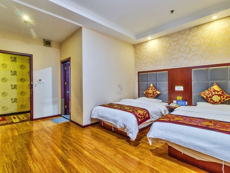 Hotel Photo 12