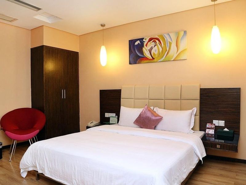 Hotel Photo 1