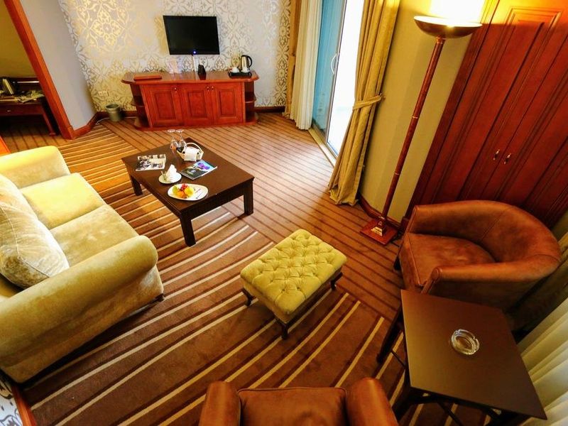 Hotel Photo 6