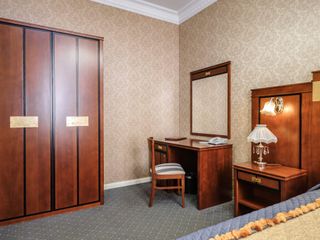 Отель Меркурий