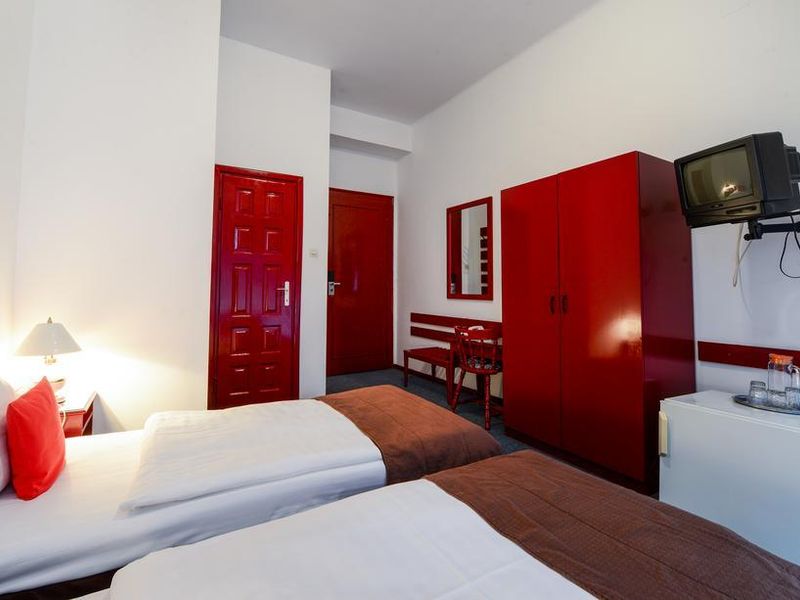 Hotel Photo 6