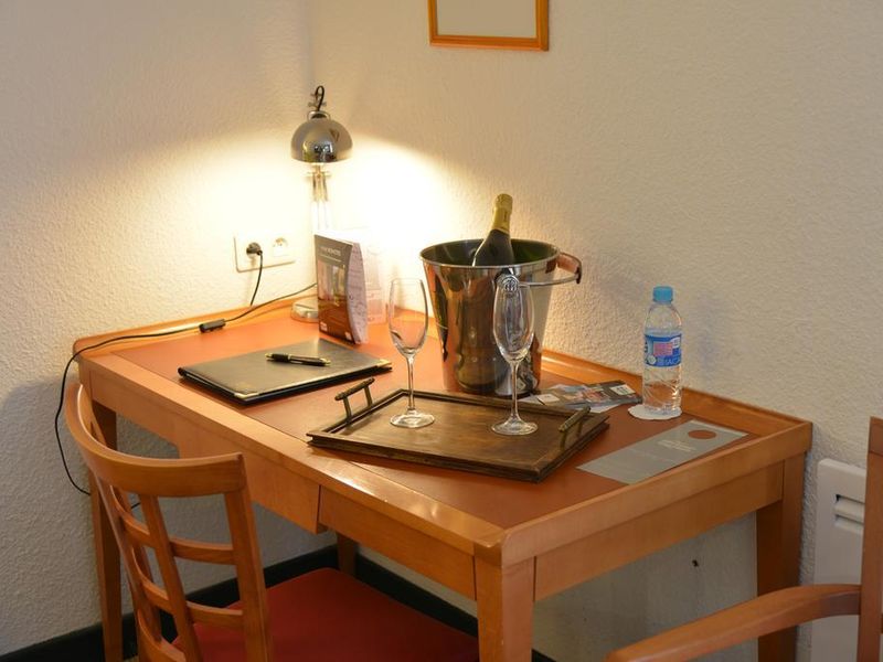 Hotel Photo 9
