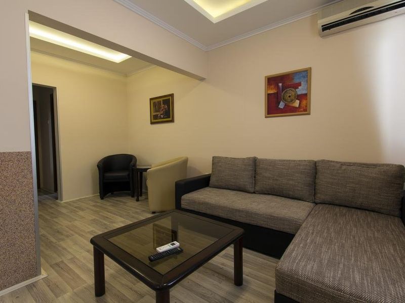 Hotel Photo 11