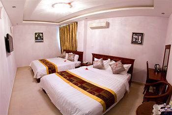 Romeliess Hotel