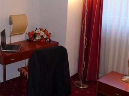Hotel Photo 7