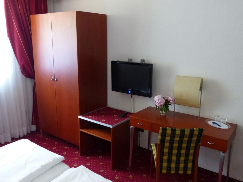 Hotel Photo 9