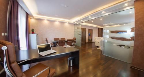 Hotel Photo 15