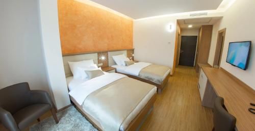 Hotel Photo 5
