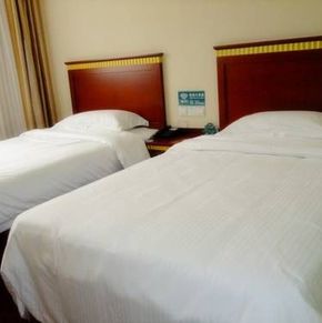 NearBy Hotel