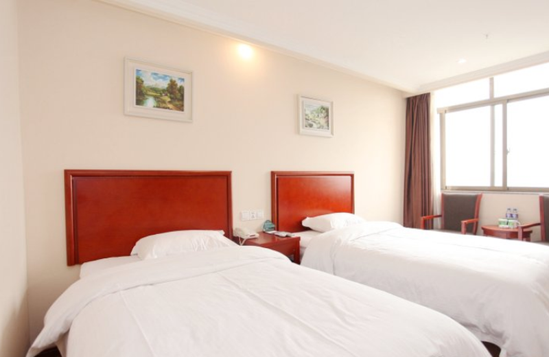 GreenTree Inn JiangSu YanCheng XiangShui ChenJiaGang RenMin E) Road HuangHai Road Business Hotel