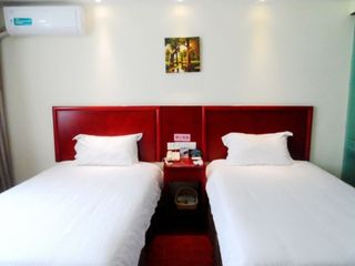 Фото отеля GreenTree Inn Changji Jimsar Beiting Road Express Hotel (Domestic only