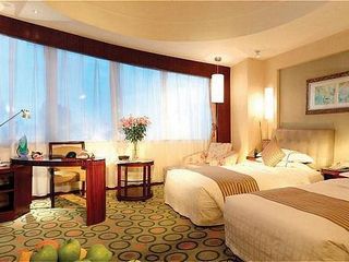 Фото отеля Luxemon Xinjiang Hongfu Hotel