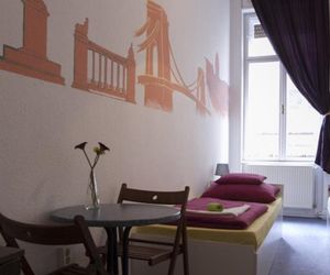 BEDS N ROSES HOSTEL Budapest Hungary