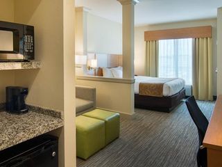 Hotel pic Comfort Suites Bossier City