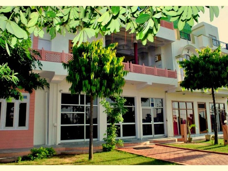 Hotel Photo 8