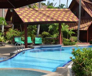 Green Coconut 2 Bedroom Beach Front Villa A4 Ban Bang Po Thailand