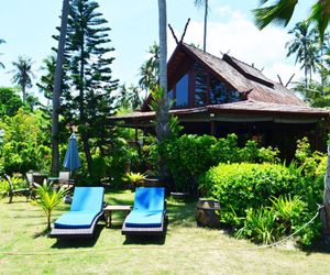 Green Coconut 3 Bedroom Beach Front Villa A9 Ban Bang Po Thailand