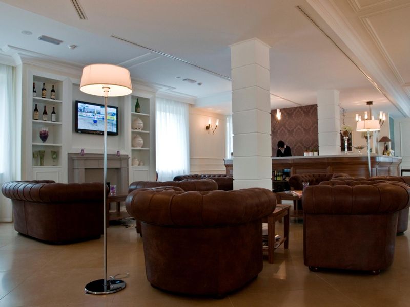 Hotel Photo 6
